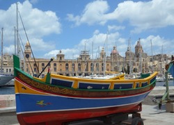 Málta - színes hajók