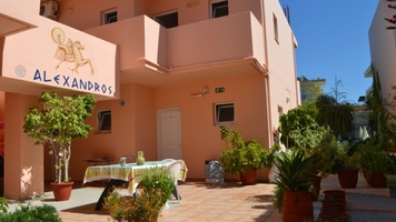 Alexandros apartmanház