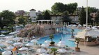 Evrika Beach Club Hotel medence