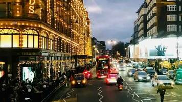 London karácsonyi fényben