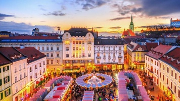 Adventi vásár Pozsonyban és kóstolás/vásárlás a Hauswirth Csokoládégyár mintaboltjában