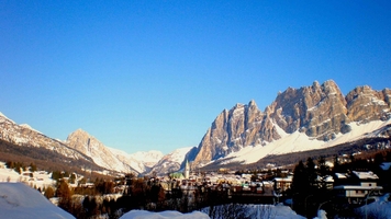 Cortina d'Ampezzo síelés