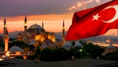 Ünnepek a Kelet és Nyugat kapujában!